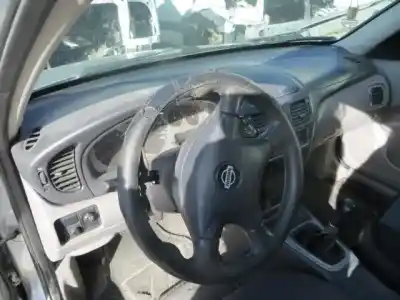 Veículo de Sucata nissan almera ii (n16) 2.2 di do ano 2001 alimentado yd22ddt