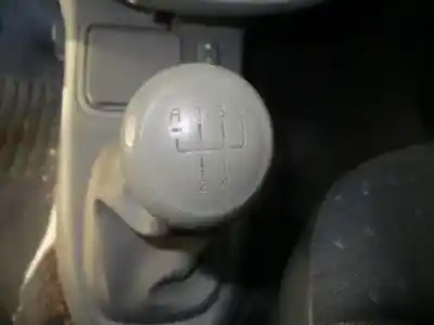 Veículo de Sucata renault clio ii (bb_, cb_) 1.2 lpg do ano 2001 alimentado g/d7f g7