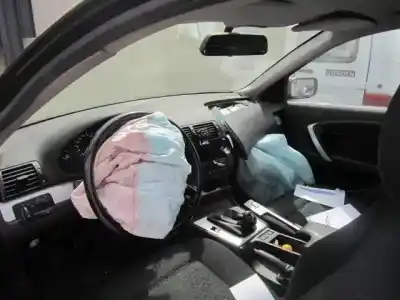 Sloopvoertuig bmw 3 compact (e46) 320 td van het jaar 2002 aangedreven 20-4d-4 d