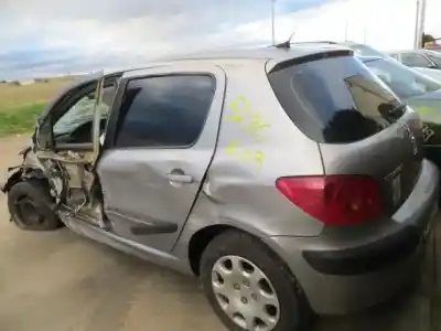 Veículo de Sucata peugeot 307 2.0 hdi -rhy do ano 2003 alimentado d-rhy