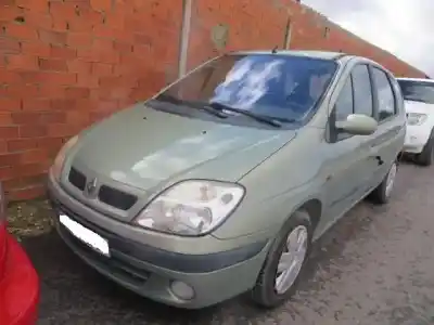 Verschrottungsfahrzeug RENAULT                                            SCÉNIC I MONOSPACE (JA0/1_, FA0_)                                                                                                                                                                                                                          1.9 DTI (JA1U) des Jahres 2001 angetrieben F9Q 744