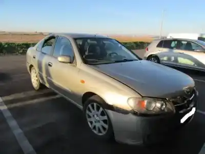 Veículo de Sucata NISSAN ALMERA II (N16) 2.2 DCI do ano 2004 alimentado D-YD22