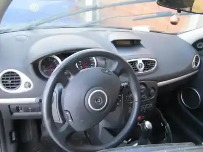 Veículo de Sucata renault clio v 1.5 blue dci d fap do ano 2006 alimentado d/k9k t7