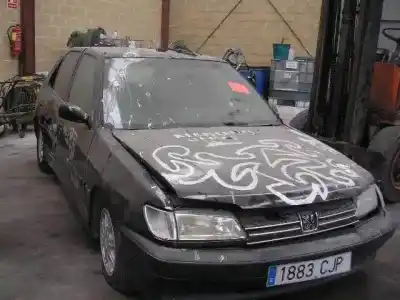 Veículo de Sucata peugeot 306 cabriolet (s1) 2.0 do ano 1994 alimentado 