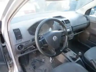 Veículo de Sucata volkswagen polo (9n_, 9a_) 1.4 16v do ano 2003 alimentado aua,bby,bky