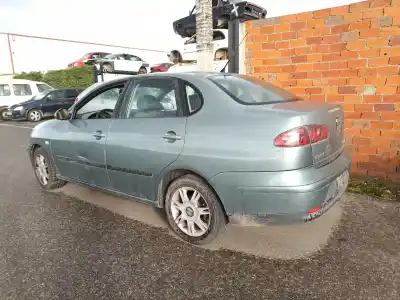 Veículo de Sucata seat cordoba cordoba do ano 2003 alimentado asz