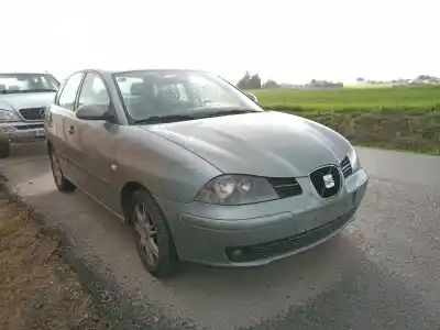 Veículo de Sucata seat cordoba cordoba do ano 2003 alimentado asz
