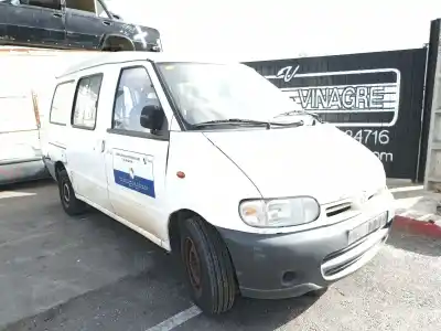 Veicolo di demolizione NISSAN                                             VANETTE CARGO FURGÓN (HC 23)                                                                                                                                                                                                                               2.3 D                                                                                                                                                                                                                                                      dell'anno 2000 alimentato LD23