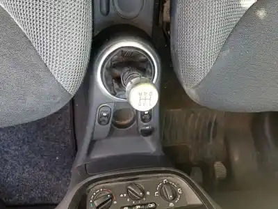 Veicolo di demolizione citroen c3 1.4 hdi cool dell'anno 2007 alimentato 8hz