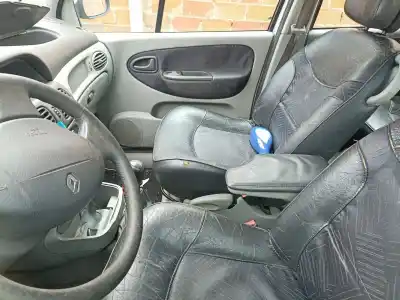 Scrapping Vehicle renault scenic (ja..) 1.9 dci authentique of the year 2001 powered f9q732