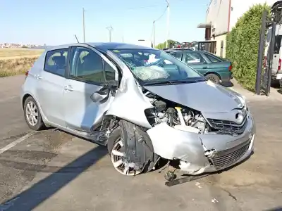 Veículo de Sucata toyota yaris (_p13_) 1.0 (ksp130_) do ano 2012 alimentado 1kr-fe