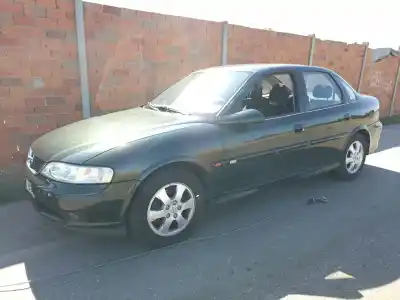 Scrapping Vehicle OPEL VECTRA B FASTBACK (38_) 1.8 i 16V of the year 2001 powered G-Z18XE