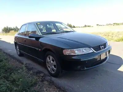 Veículo de Sucata opel vectra b fastback (38_) 1.8 i 16v do ano 2001 alimentado g-z18xe