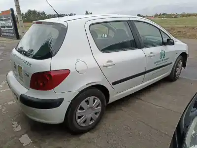 Scrapping Vehicle peugeot 307 (3a/c) 1.6 16v of the year 2003 powered nfu (tu5jp4)
