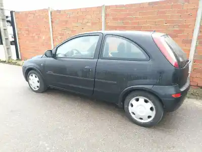 Veículo de Sucata opel corsa c comfort do ano 2001 alimentado g-z12xe