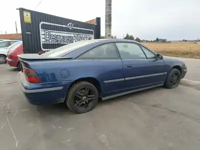 Véhicule à la ferraille opel calibra 2.0 g de l'année 1992 alimenté g-c20ne