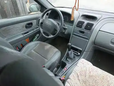 Veículo de Sucata renault laguna (b56) 1.9 dci diesel cat do ano 2000 alimentado f9qb7