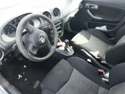 Véhicule à la ferraille seat                                               cordoba                                                                                                                                                                                                                                                    1.9 tdi                                                                                                                                                                                                                                                    de l'année 2006 alimenté 