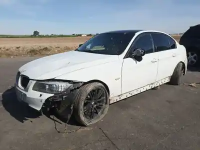 Veicolo di demolizione BMW SERIE 3 BERLINA (E90) 320d dell'anno 2010 alimentato D/N47D20C