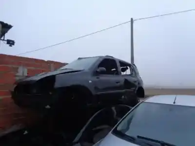 Scrapping Vehicle RENAULT CLIO 1.1 G of the year 2003 powered G/D4F B7