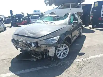 Veículo de Sucata seat leon sportstourer (kl8) 1.5 tsi do ano 2021 alimentado dpb