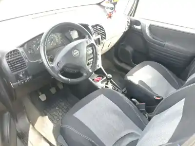 Véhicule à la ferraille opel                                               zafira a monospace (t98)                                                                                                                                                                                                                                   2.2 dti 16v (f75)                                                                                                                                                                                                                                          de l'année 2005 alimenté d-y22dtr