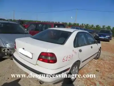 Veículo de Sucata volvo s40 1.7 g do ano 1996 alimentado g/b4184s
