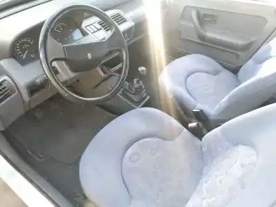Здавання транспортного засобу renault clio i (b/c57_, 5/357_) 1.2 (b/c57r, b575, b57a) року 1995 потужний c3g 702