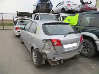 Veículo de Sucata daewoo lacetti fastback (klan) 1.6 do ano 2004 alimentado f16d3