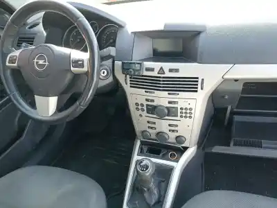 Scrapping Vehicle opel astra h (a04) 1.7 cdti (l48) of the year 2007 powered z 17 dth