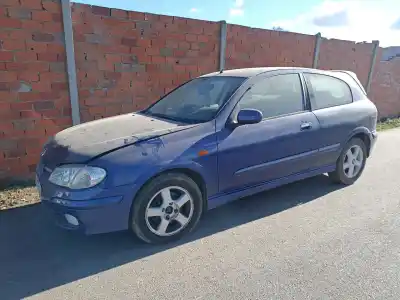 Veículo de Sucata NISSAN ALMERA II HATCHBACK (N16) 2.2 DI do ano 2002 alimentado YD22DDT