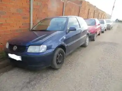 Veículo de Sucata VOLKSWAGEN                                         POLO (6N2)                                                                                                                                                                                                                                                 1.4                                                                                                                                                                                                                                                        do ano 2000 alimentado G-AKK