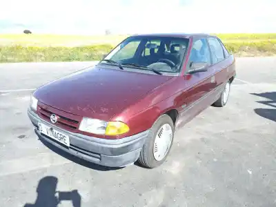 Vehículo de desguace OPEL                                               ASTRA F SEDÁN (T92)                                                                                                                                                                                                                                        1.6 Si (F19. M19)                                                                                                                                                                                                                                          del año 1994 con motor C 16 SE