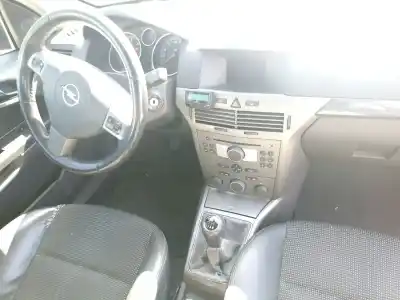 Здавання транспортного засобу opel astra h (a04) 1.7 cdti (l48) року 2004 потужний z 17 dth
