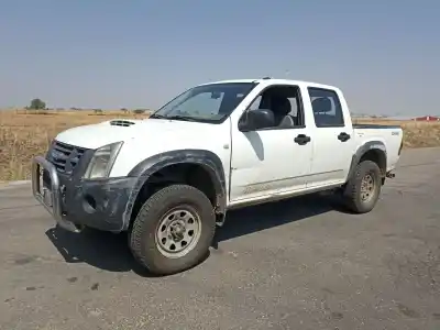 Здавання транспортного засобу isuzu d-max i (tfr, tfs) 2.5 ditd 4x4 (tfs86_) року 2010 потужний 4jk1-tc