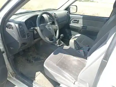 Здавання транспортного засобу isuzu d-max i (tfr, tfs) 2.5 ditd 4x4 (tfs86_) року 2010 потужний 4jk1-tc