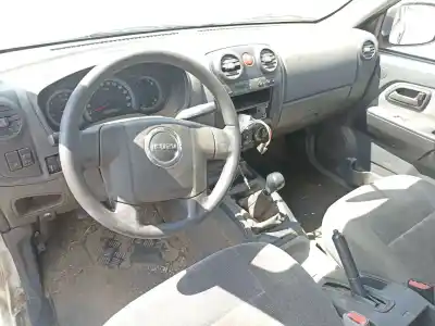 Здавання транспортного засобу isuzu d-max i (tfr, tfs) 2.5 ditd 4x4 (tfs86_) року 2010 потужний 4jk1-tc