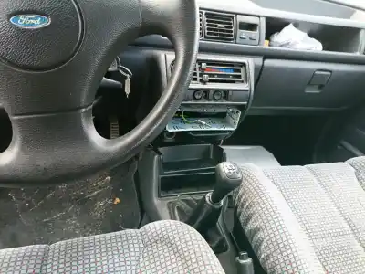 Verschrottungsfahrzeug ford fiesta iii (gfj) 1.4 des jahres 1992 angetrieben f4a,fug,fuj