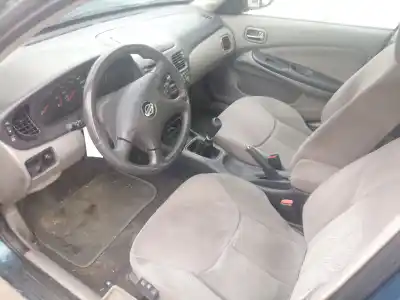 Veículo de Sucata nissan almera ii hatchback (n16) 2.2 di do ano 2000 alimentado yd22ddt