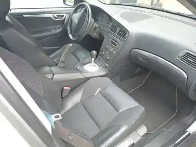 Здавання транспортного засобу volvo                                              s60 i (384)                                                                                                                                                                                                                                                2.4                                                                                                                                                                                                                                                        року 2003 потужний b 5244 s