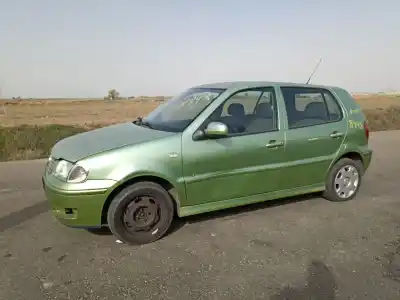 Scrapping Vehicle VOLKSWAGEN POLO (6N2) 1.4 TDI of the year 2000 powered AMF