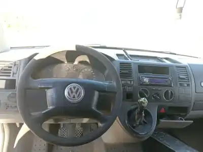 Здавання транспортного засобу volkswagen transporter v furgón (7ha, 7hh, 7ea, 7eh) 1.9 tdi року 2006 потужний axc