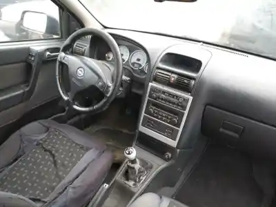 Scrapping Vehicle opel astra g fastback (t98) 2.2 dti (f08, f48) of the year 2004 powered y 22 dtr