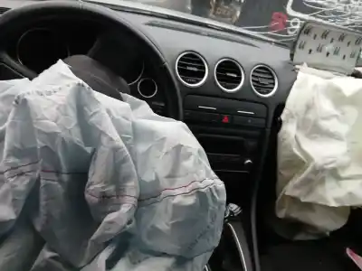 Veículo de Sucata seat exeo st (3r5) 2.0 tdi do ano 2010 alimentado caga,cjca