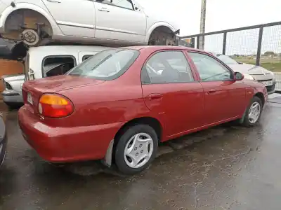 Veículo de Sucata kia sephia sephia sedan (fa) 1.5 i 89cv do ano 2001 alimentado bfd