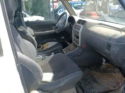 Veicolo di demolizione suzuki santana 300 2.0 hdi dell'anno 2005 alimentato rhp