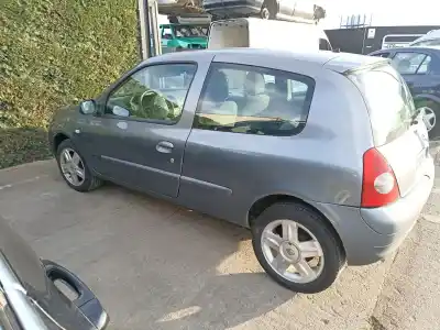 Veículo de Sucata renault clio ii (bb_, cb_) 1.5 dci (b/cb07) do ano 2005 alimentado k9k 700,k9k 704