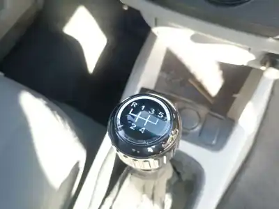 Sloopvoertuig kia cerato i fastback (ld) 1.5 crdi van het jaar 2006 aangedreven d4fa