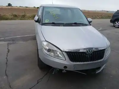 Sloopvoertuig SKODA FABIA II (542)  van het jaar 2011 aangedreven CAYA