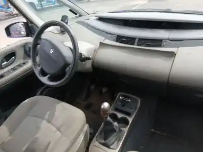 Здавання транспортного засобу renault espace iv (jk0/1_) 1.9 dci (jk0u) року 2007 потужний f9q 820